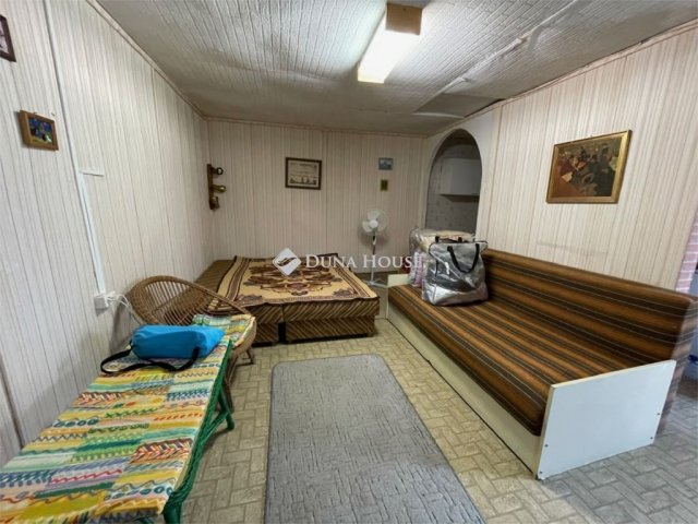 Eladó nyaraló, Tiszaugon 8.99 M Ft, 2 szobás