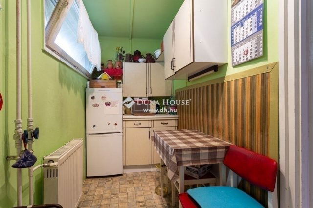 Eladó családi ház, Budapesten, II. kerületben 239.9 M Ft