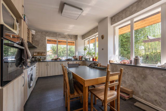 Eladó családi ház, Szigethalmon 131 M Ft, 5 szobás