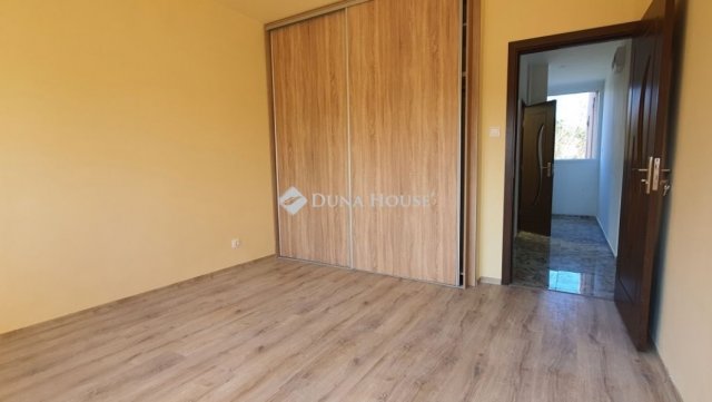 Eladó panellakás, Szombathelyen 44.9 M Ft, 2 szobás