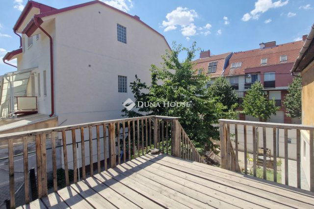 Eladó családi ház, Szegeden, Árva utcában 89.9 M Ft, 6 szobás