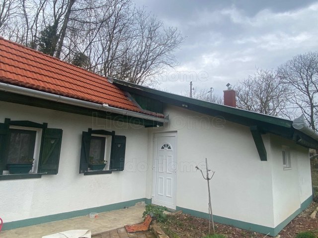 Eladó nyaraló, Csapiban 52.9 M Ft, 2 szobás