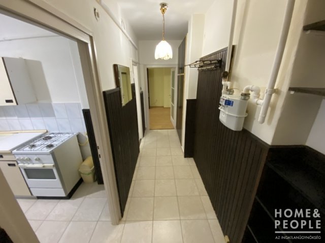 Eladó téglalakás, Szegeden 41 M Ft, 1 szobás
