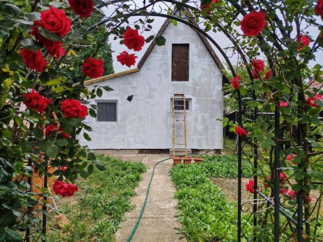 Eladó családi ház, Békéscsabán, Kendervágó utcában 14.9 M Ft