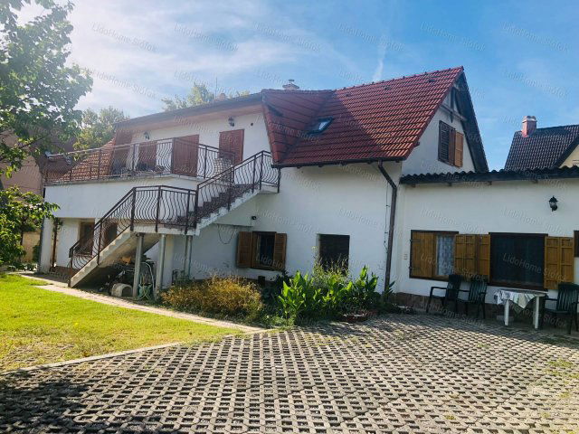 Eladó családi ház, Balatonszabadiban 115 M Ft