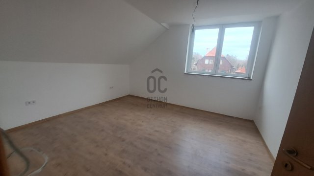 Eladó ikerház, Zsámbékon 164.99 M Ft, 4 szobás