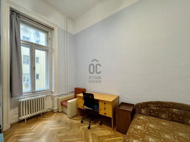 Eladó téglalakás, Budapesten, V. kerületben 121.2 M Ft, 4 szobás