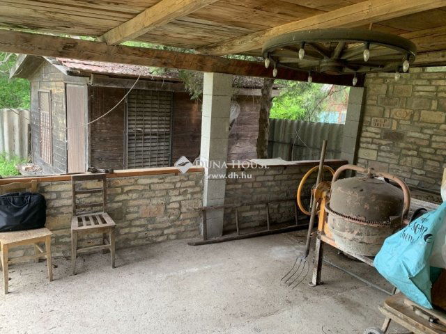 Eladó mezogazdasagi ingatlan, Pilisen 12 M Ft