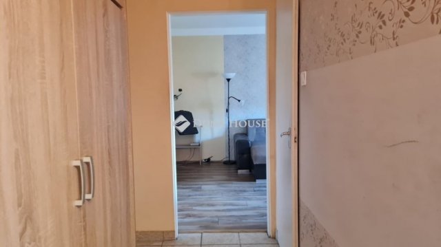 Kiadó panellakás, albérlet, Pécsett 170 E Ft / hó, 2 szobás