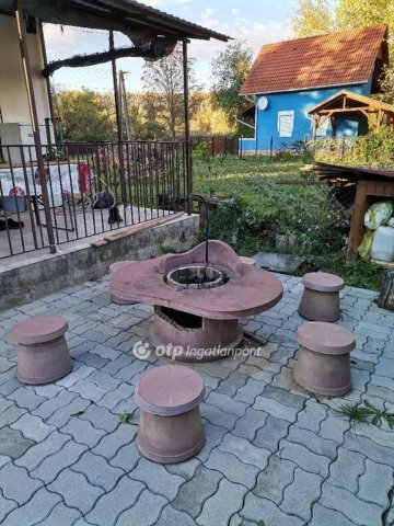 Eladó nyaraló, Tiszacsegén 20 M Ft, 4 szobás