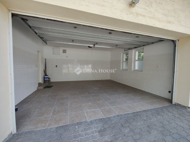 Eladó családi ház, Budapesten, XVIII. kerületben 199.9 M Ft