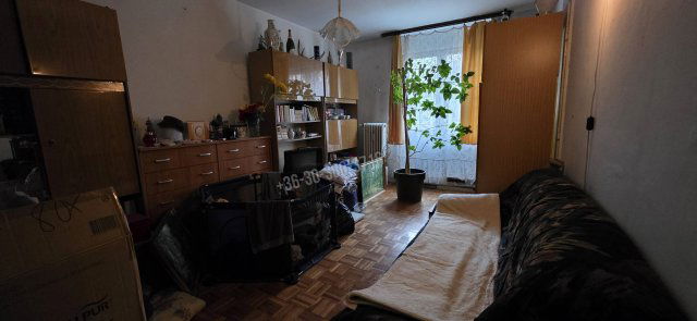 Eladó panellakás, Dunaújvárosban 32 M Ft, 1+2 szobás