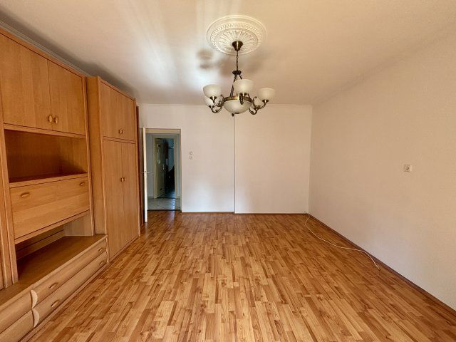 Eladó téglalakás, Pápán 29.8 M Ft, 2 szobás