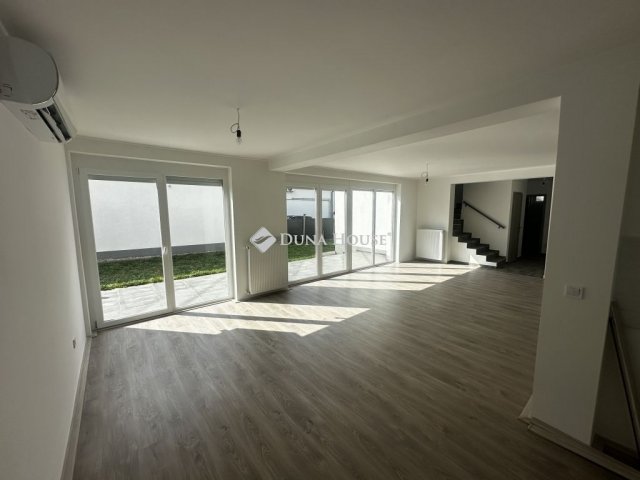 Eladó téglalakás, Pellérden 149.9 M Ft, 5 szobás