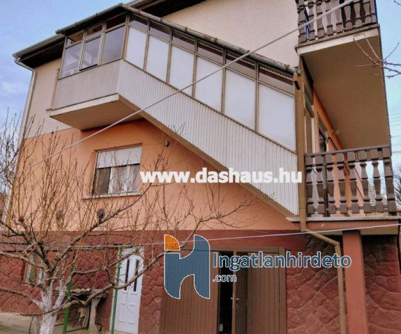 Eladó családi ház, Zalaegerszegen 80 M Ft, 5+2 szobás