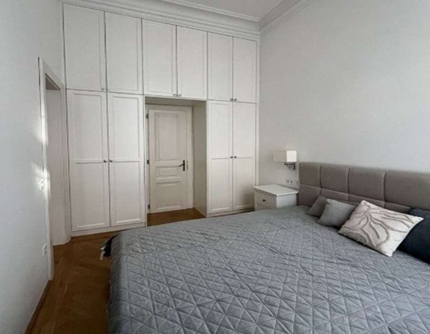 Kiadó téglalakás, albérlet, V. kerületben, Mérleg utcában