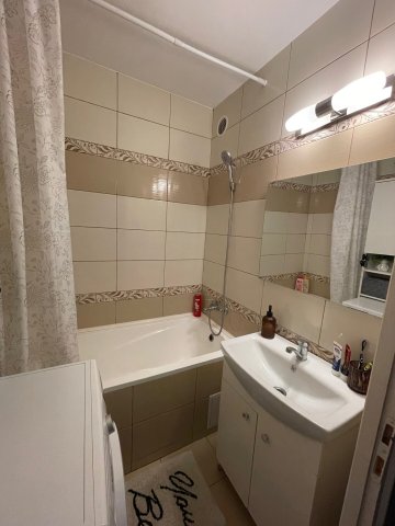 Eladó téglalakás, Nyíregyházán 49.5 M Ft, 3 szobás