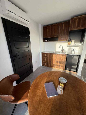 Kiadó családi ház, albérlet, Pécsett 900 E Ft / hó, 5+1 szobás