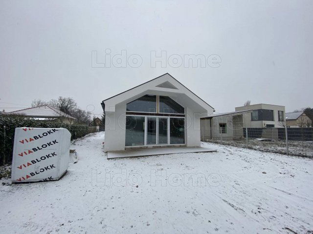 Eladó családi ház, Siófokon 75.9 M Ft, 3 szobás