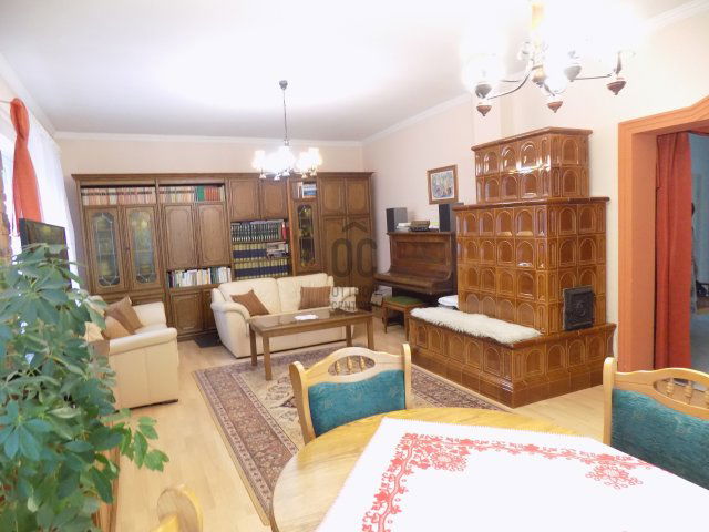 Eladó családi ház, Ercsiben 114.5 M Ft, 5 szobás