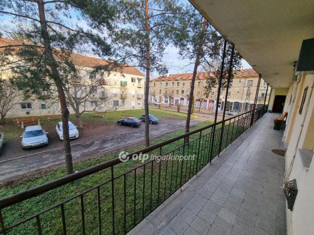 Eladó téglalakás, Bátonyterenyén 11 M Ft, 1+1 szobás