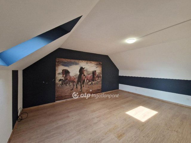 Eladó családi ház, Csornán 49.9 M Ft, 4 szobás
