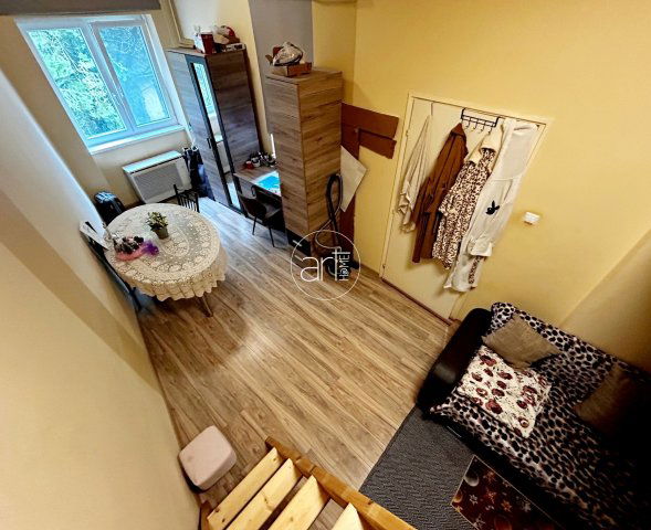 Eladó téglalakás, Szegeden, Füredi utcában 39.9 M Ft, 1 szobás