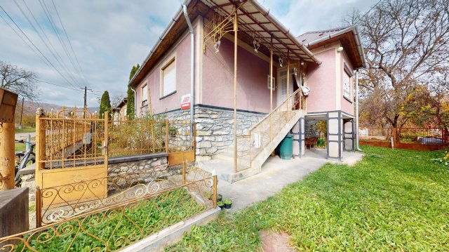 Eladó családi ház, Szögligeten 25 M Ft, 4 szobás