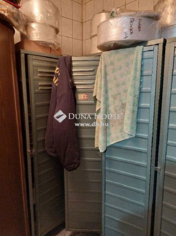 Eladó ipari ingatlan, Budapesten, XXI. kerületben 46 M Ft