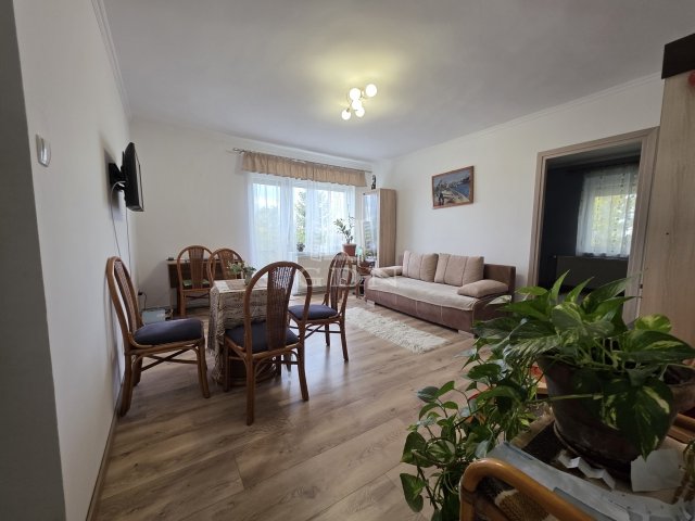 Eladó téglalakás, Veszprémben 63.5 M Ft, 2 szobás