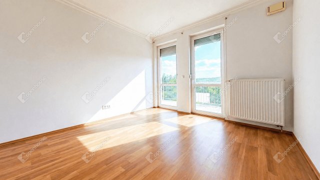 Eladó téglalakás, Sopronban 57.99 M Ft, 2 szobás