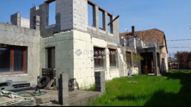 Eladó családi ház, Dunavarsányban 29.9 M Ft, 8 szobás