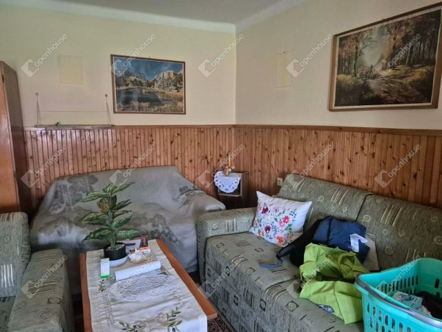 Eladó családi ház, Bázakerettyén 9.49 M Ft, 1 szobás