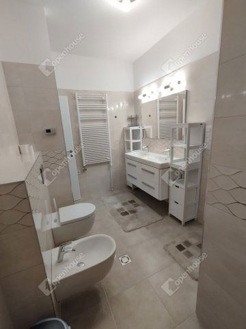 Kiadó családi ház, albérlet, Győrött 325 E Ft / hó, 3 szobás