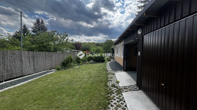 Eladó családi ház, Szombathelyen 24.3 M Ft, 1 szobás