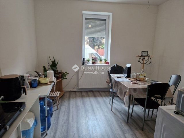 Eladó téglalakás, Budapesten, XVIII. kerületben 53 M Ft