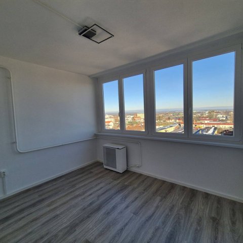 Eladó téglalakás, Miskolcon 32.9 M Ft, 3 szobás