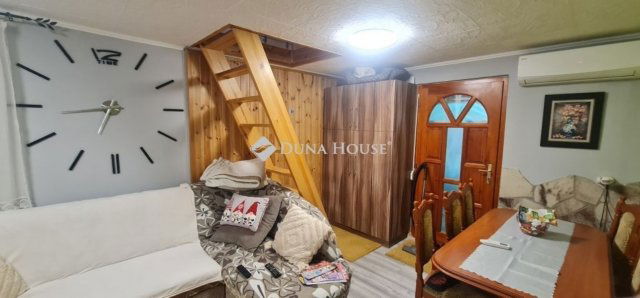 Eladó családi ház, Monoron 114.9 M Ft, 3 szobás