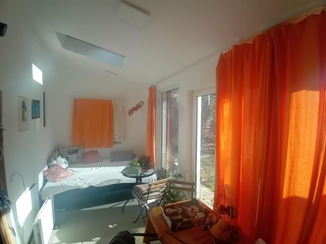 Eladó családi ház, Jászfényszarun 39.5 M Ft, 2 szobás