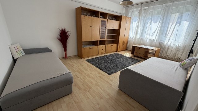 Kiadó téglalakás, albérlet, Debrecenben 200 E Ft / hó, 2 szobás