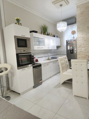 Eladó téglalakás, Makón 44 M Ft, 2 szobás