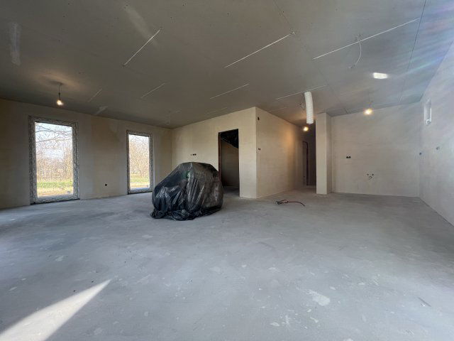 Eladó családi ház, Alsónémediben 145 M Ft, 5 szobás