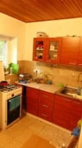 Eladó családi ház, Pilisszentkereszten 59.8 M Ft, 2 szobás