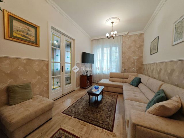 Eladó téglalakás, Szolnokon, Táncsics Mihály utcában 110 M Ft