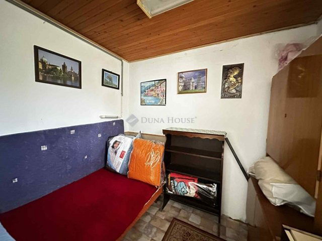 Eladó nyaraló, Tamásiban 16.5 M Ft, 3 szobás