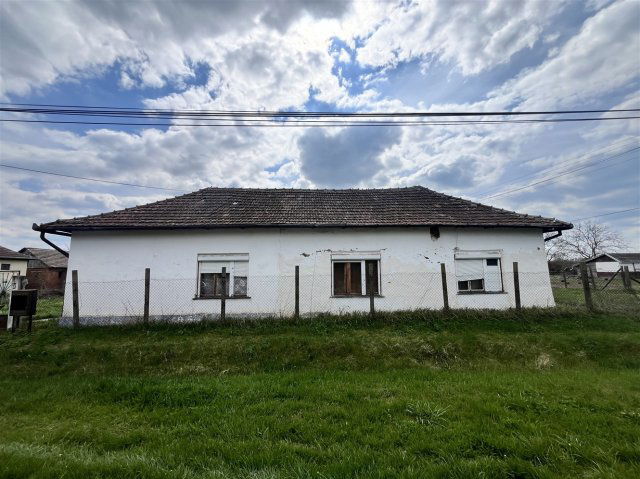 Eladó családi ház, Kötegyánon 2.99 M Ft, 2 szobás