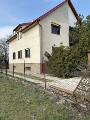Eladó családi ház, Ócsán 85 M Ft, 9 szobás