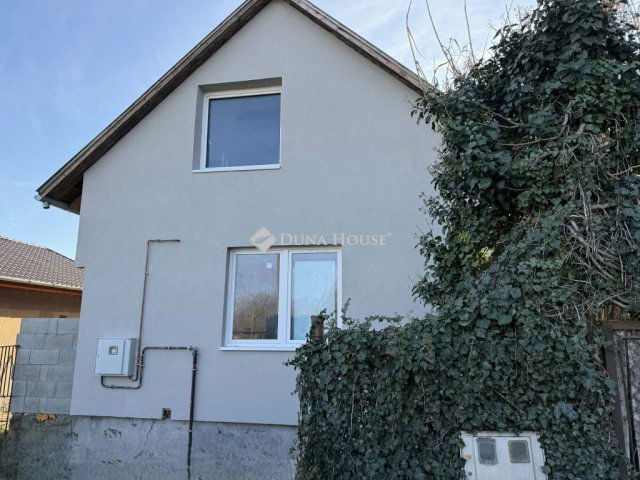 Eladó családi ház, Kecskeméten 49.9 M Ft, 3 szobás