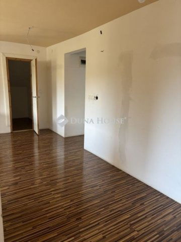 Eladó családi ház, Kerepesen 134.9 M Ft, 4 szobás