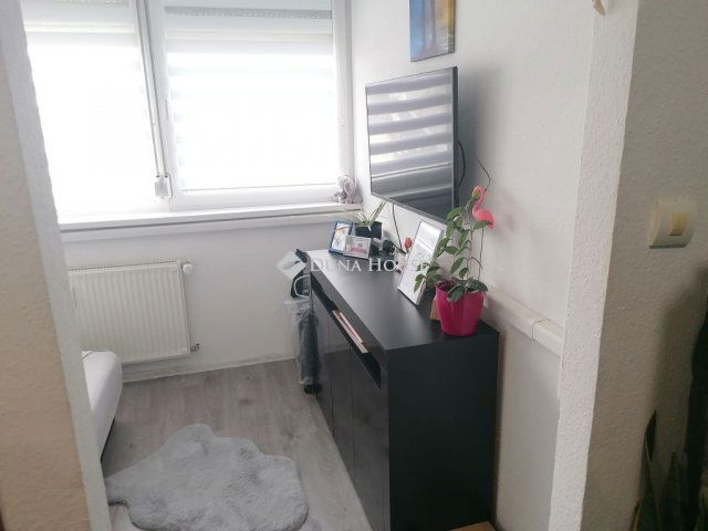 Eladó téglalakás, Nyíregyházán 42.9 M Ft, 2 szobás